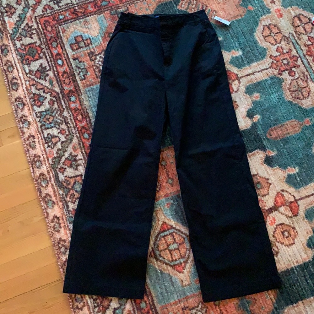Old Navy Extra high rise wide leg black pants - size 2. style #6925840220202.